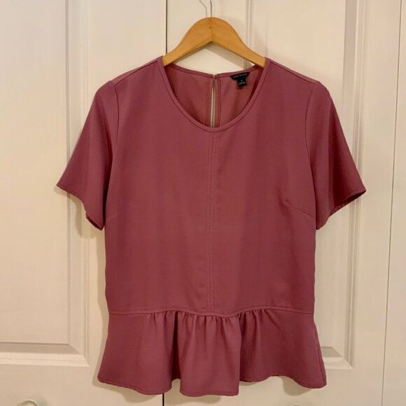 Ann Taylor Mauve Pink Short Sleeve Round Neck Peplum Top Medium - Picture 1 of 10